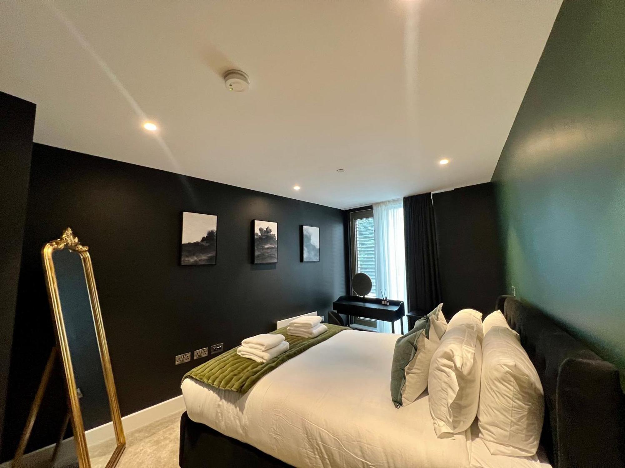 The Midnight Garden Escape At Ryedale House Apartment Йорк Екстериор снимка